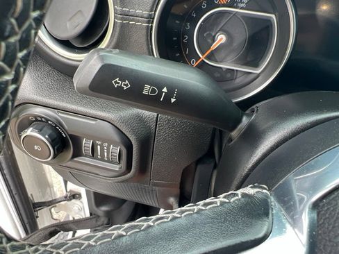 Used 2020 Jeep Wrangler Unlimited Sahara w/ LED Lighting Group AWD/4WD image 36