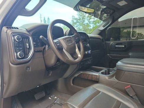 Certified 2023 GMC Sierra 2500 Denali w/ Denali Ultimate Package AWD/4WD image 22