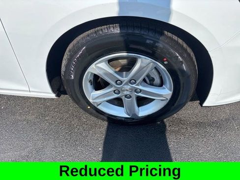 Used 2024 Chevrolet Malibu LT image 43