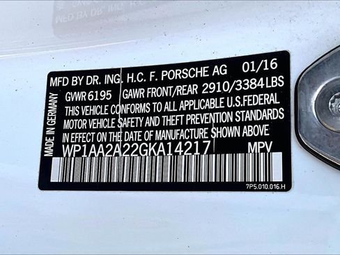 Used 2016 Porsche Cayenne image 35