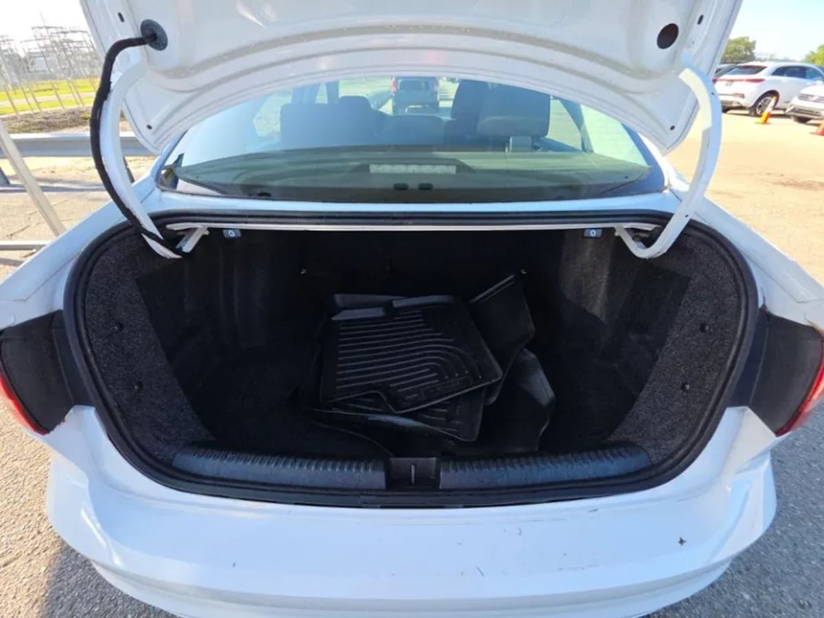 Used 2015 Volkswagen Jetta S FWD image 12