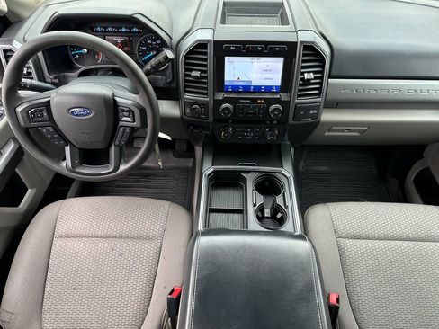 Certified 2022 Ford F250 XLT w/ XLT Premium Package image 12