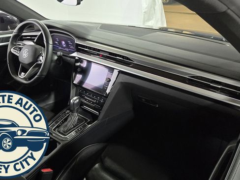 Used 2021 Volkswagen Arteon SEL Premium image 35