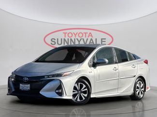 Used 2017 Toyota Prius Prime Advanced video 2