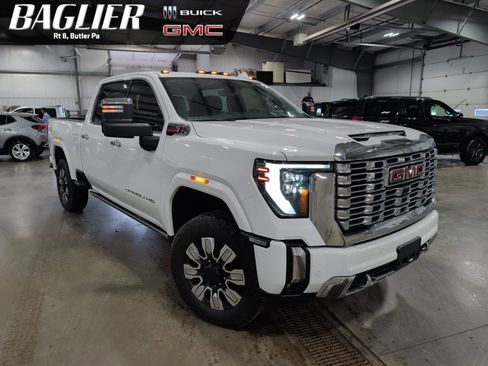 Used 2024 GMC Sierra 2500 Denali w/ Denali Reserve Package AWD/4WD image 1