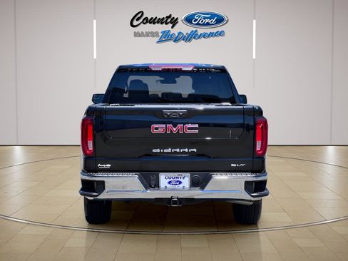 Used 2024 GMC Sierra 1500 SLT AWD/4WD image 5