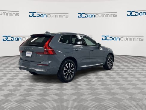 Used 2023 Volvo XC60 B5 Plus FWD image 8