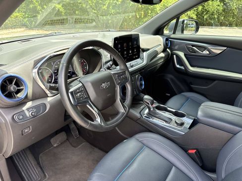Used 2025 Chevrolet Blazer RS w/ Driver Confidence II Package FWD image 21