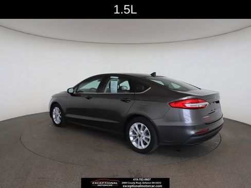 Used 2019 Ford Fusion SE image 11