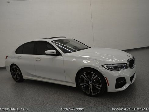 Used 2021 BMW 330i Sedan w/ M Sport Package RWD image 7
