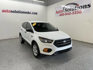 Used 2019 Ford Escape S image 1