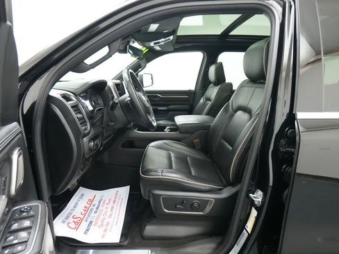Used 2019 RAM 1500 Limited AWD/4WD image 17