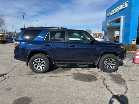 Used 2019 Toyota 4Runner TRD Off-Road Premium image 4