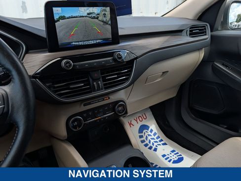 Certified 2020 Ford Escape Titanium FWD image 32