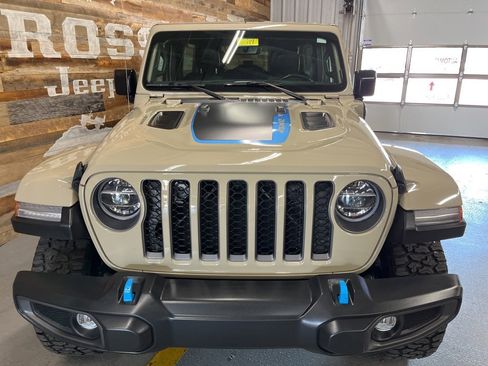 Used 2022 Jeep Wrangler Unlimited Rubicon 4xe w/ Cold Weather Group image 6