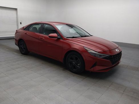 Used 2023 Hyundai Elantra SEL FWD image 11