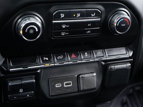 Used 2021 Chevrolet Silverado 1500 W/T w/ WT Value Package image 28