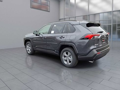 New 2025 Toyota RAV4 LE image 9