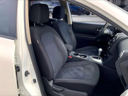 Used 2015 Nissan Rogue S w/ Convenience Package image 8