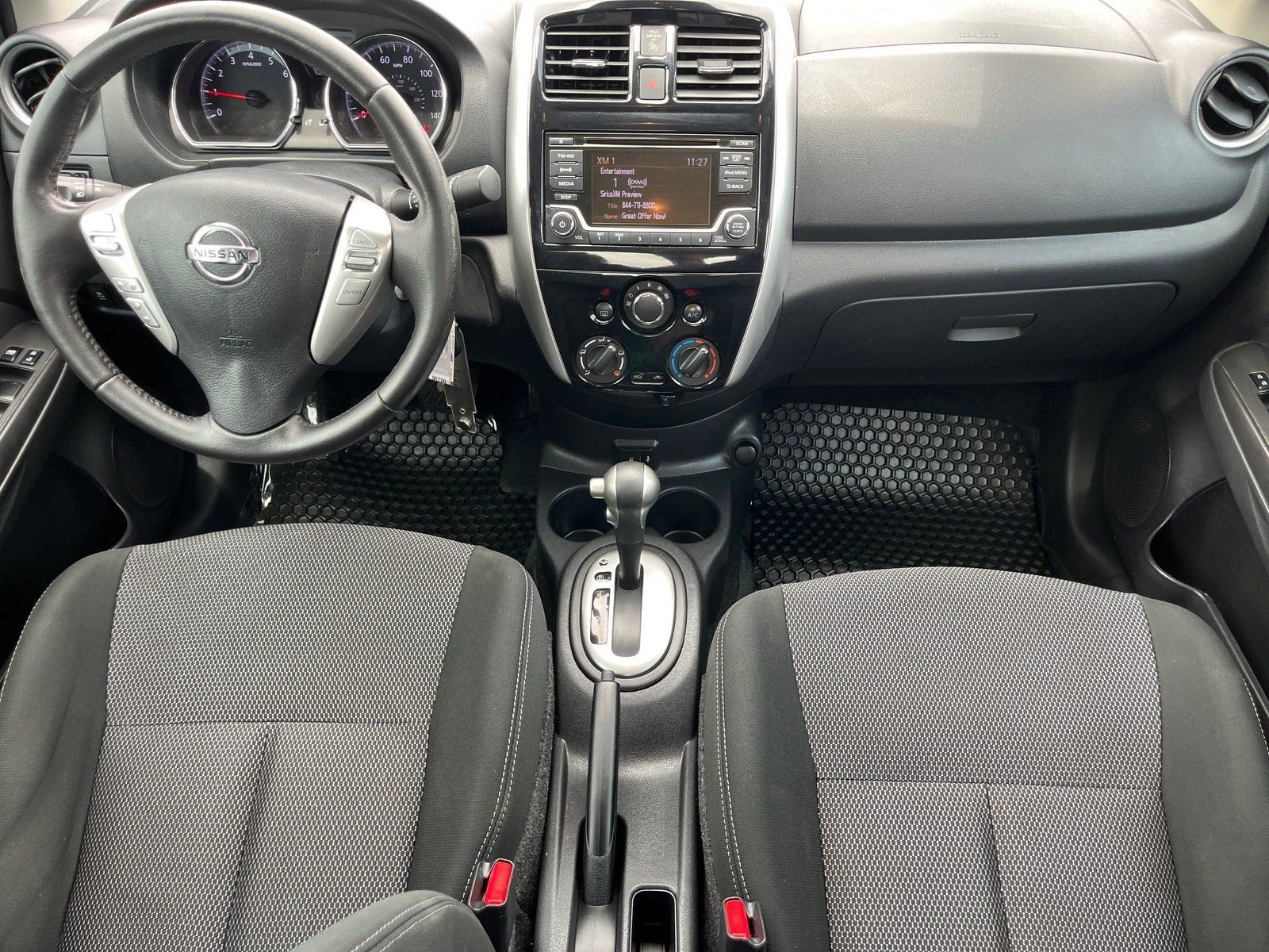 Used 2017 Nissan Versa SV w/ SV Special Edition Package FWD image 14