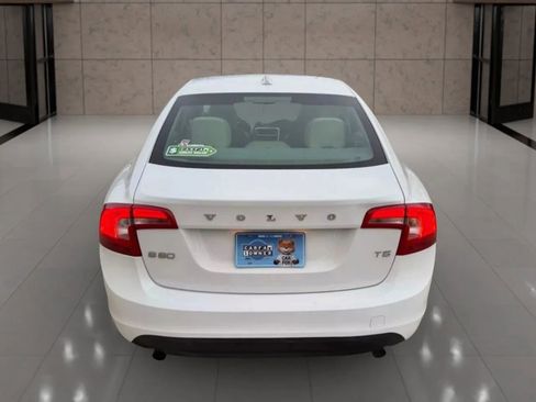 Used 2012 Volvo S60 T5 FWD image 9