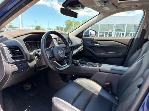 Used 2023 Nissan Rogue SV w/ SV Premium B Package AWD/4WD image 15