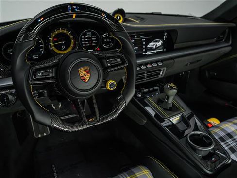 Used 2022 Porsche 911 GT3 image 11