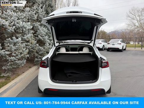 Used 2023 Tesla Model Y Long Range image 32