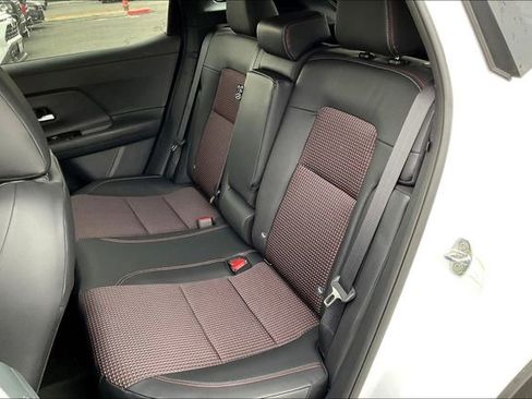 New 2026 Nissan Kicks SR image 15