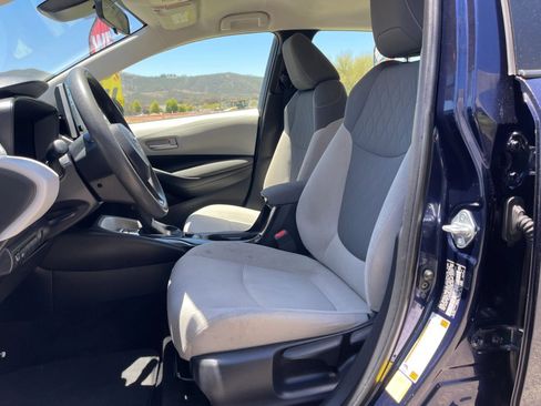 Used 2021 Toyota Corolla LE FWD image 14