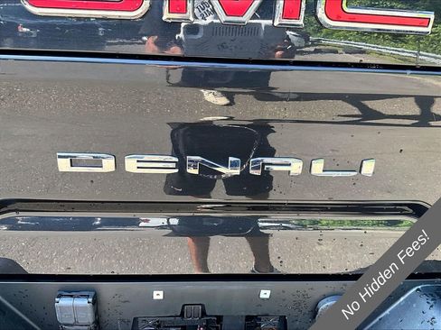 Used 2020 GMC Sierra 2500 Denali w/ Technology Package AWD/4WD image 8