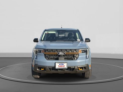 Used 2025 Ford Maverick Tremor image 2