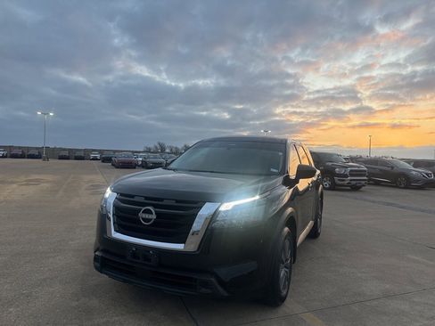 Certified 2024 Nissan Pathfinder S w/ Cargo Package image 6