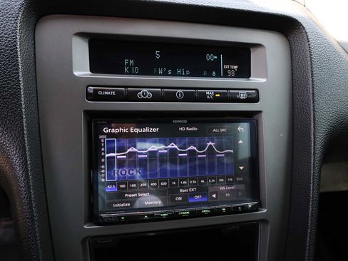 Used 2013 Ford Mustang GT RWD image 27