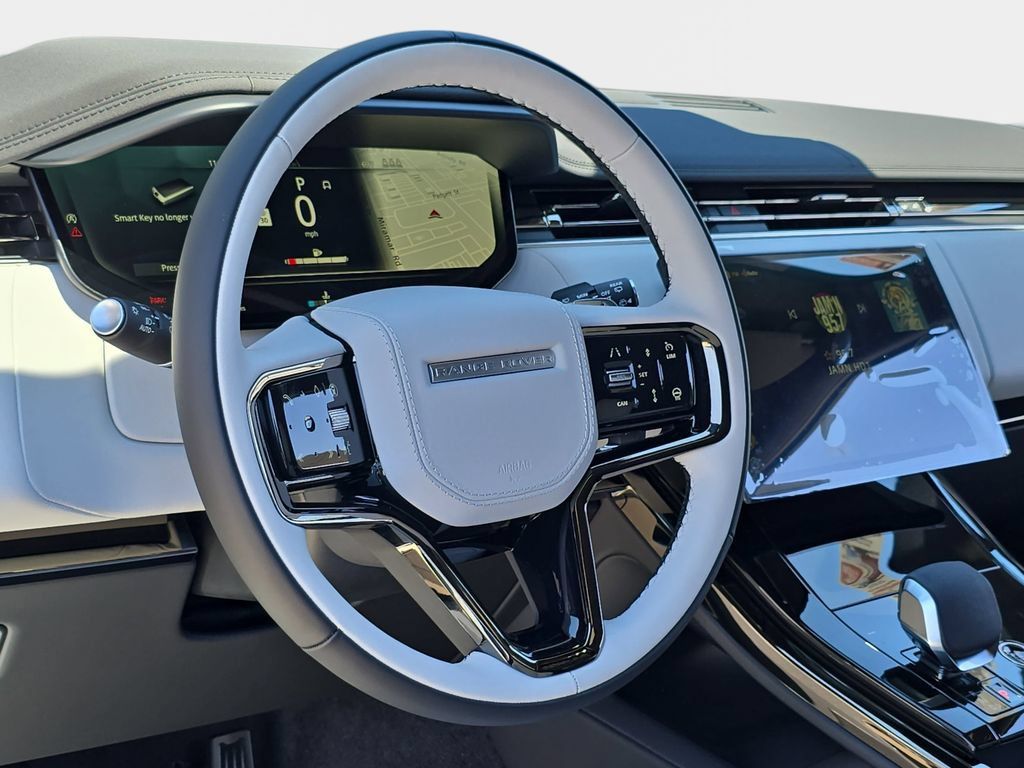 New 2025 Land Rover Range Rover Sport Dynamic SE AWD/4WD image 17