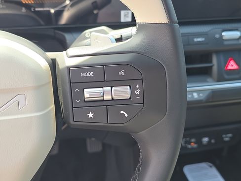 New 2026 Kia K4 GT-Line w/ GT-Line Sunroof Package FWD image 32