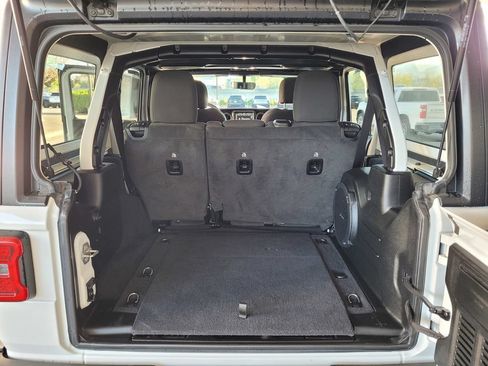 Used 2021 Jeep Wrangler Unlimited Sport AWD/4WD image 6