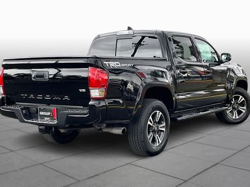 Used 2017 Toyota Tacoma TRD Sport w/ Tow Package image 13
