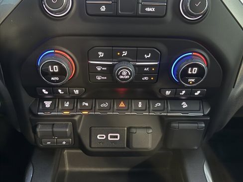Used 2022 Chevrolet Silverado 2500 LTZ w/ LTZ Plus Package AWD/4WD image 51