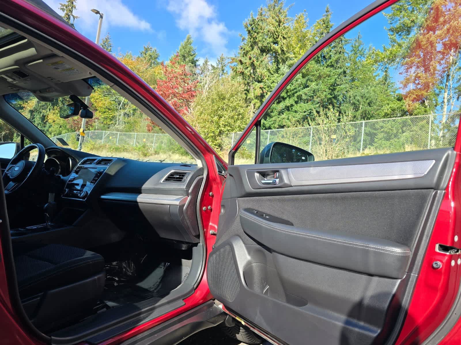 Used 2018 Subaru Outback 2.5i Premium AWD/4WD image 27