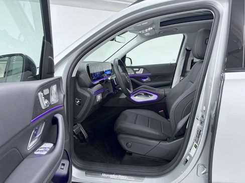 Certified 2026 Mercedes-Benz GLS 450 4MATIC image 15