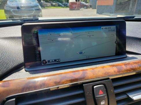 Used 2015 BMW 328i xDrive Sedan AWD/4WD image 12