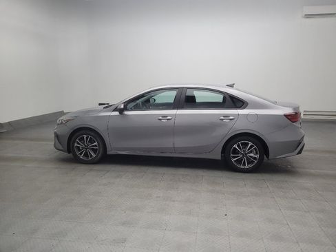Used 2023 Kia Forte LXS w/ LXS Technology Package FWD image 3