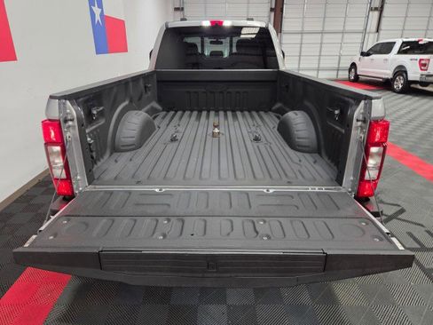 Used 2020 Ford F350 Lariat w/ Lariat Value Package AWD/4WD image 29