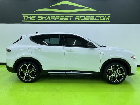 Used 2024 Alfa Romeo Tonale Ti AWD/4WD image 11