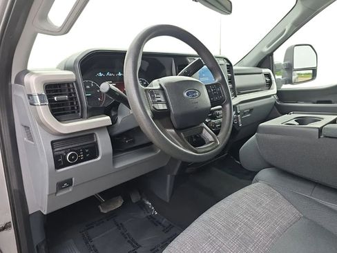 Used 2023 Ford F250 XLT AWD/4WD image 14