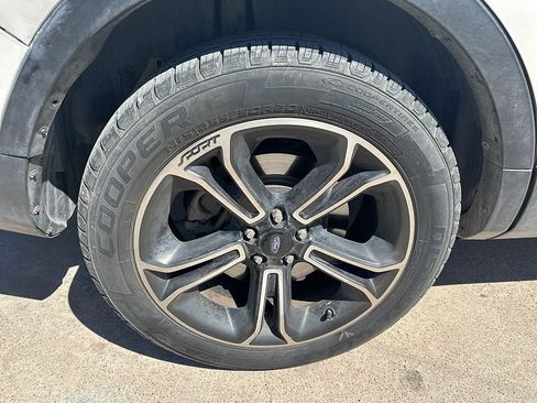 Used 2015 Ford Explorer Sport w/ Equipment Group 401A image 5