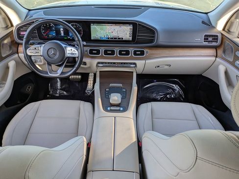 Used 2022 Mercedes-Benz GLS 450 4MATIC image 18