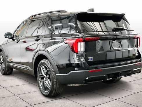 New 2026 Ford Explorer ST-Line w/ ST-Line Street Pack image 10