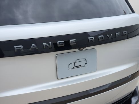 Used 2023 Land Rover Range Rover Long Wheelbase SE AWD/4WD image 35